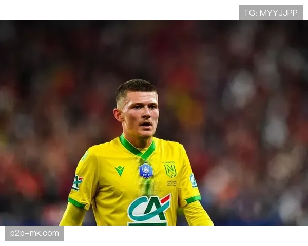 马赛1-0小胜南特，乌戈·埃基泰克制胜球，主队延续五后卫稳固防守。