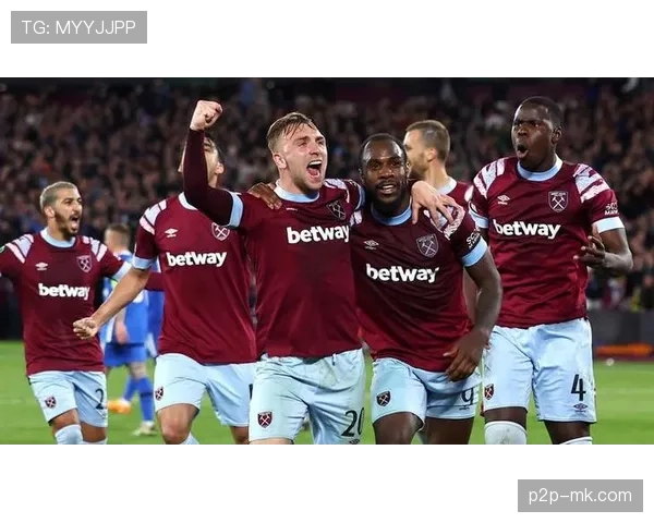 西汉姆联4-0大胜狼队，铁锤帮主场强势